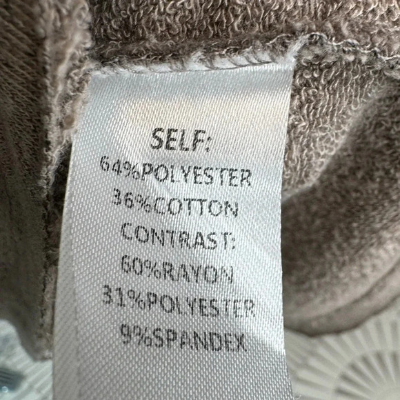 Altar’d State Women’s Hooded Sweatshirt Medium - Picture 3 of 5